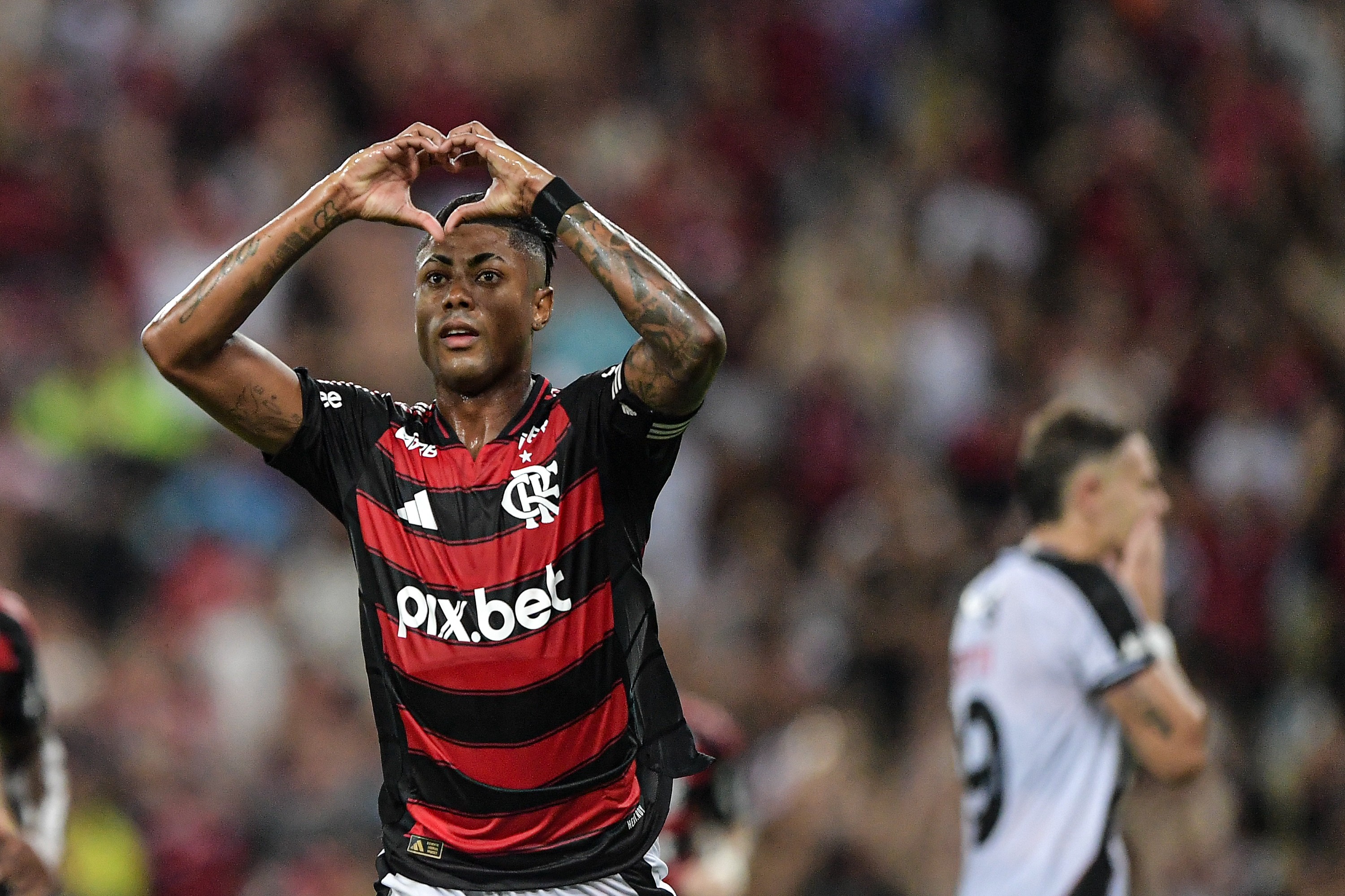 Bruno Henrique lidera ranking de artilheiros do clássico Flamengo x Vasco no século 21
