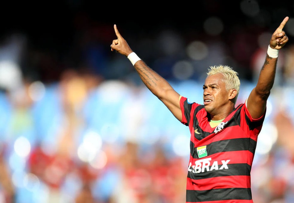 Marcelinho Para�ba pelo Flamengo � Foto: Wilton Junior / Ag�ncia Estado / AE