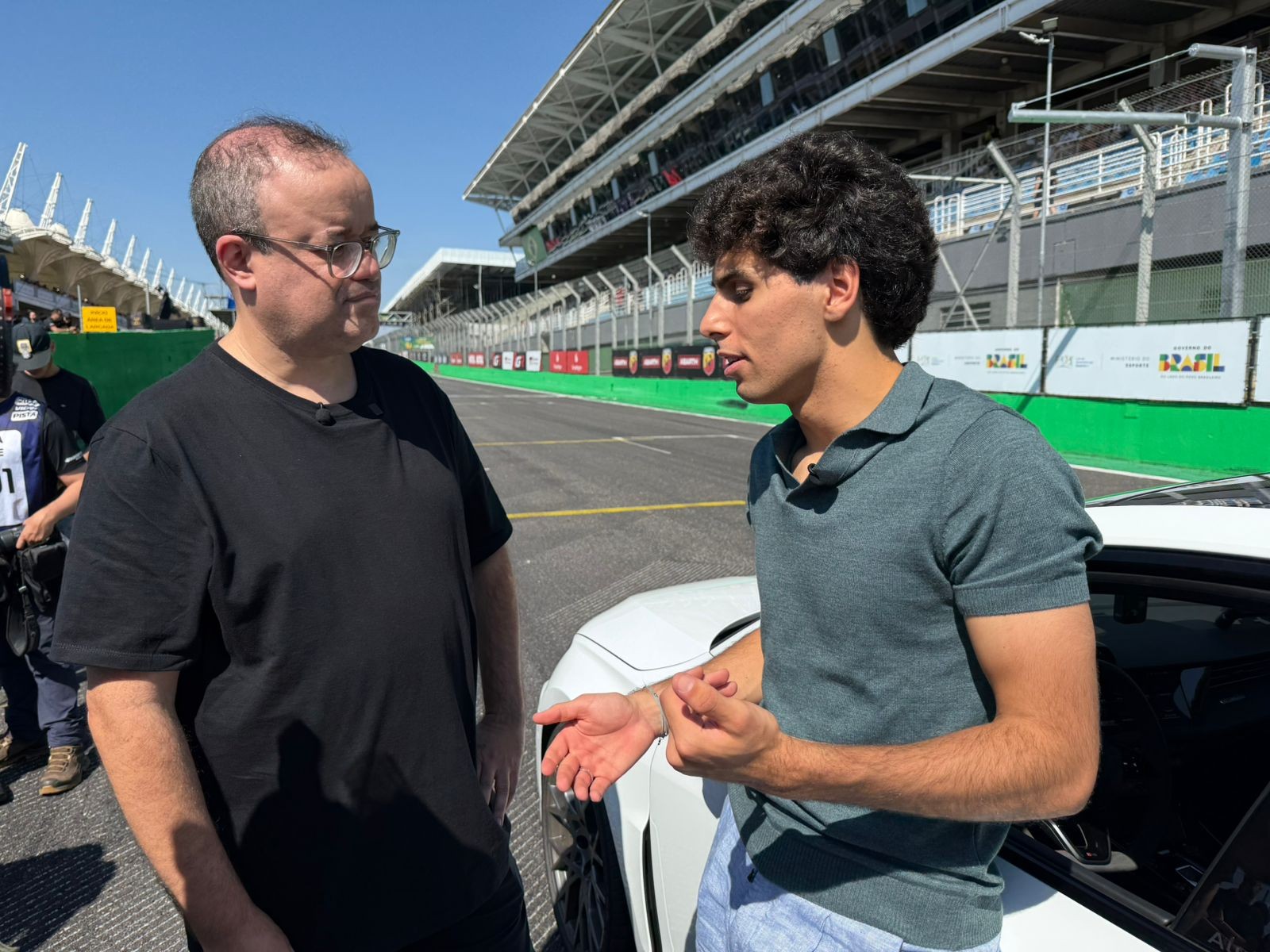 Volta rápida em Interlagos: Bortoleto leva Everaldo Marques em carona a mais de 200 km/h