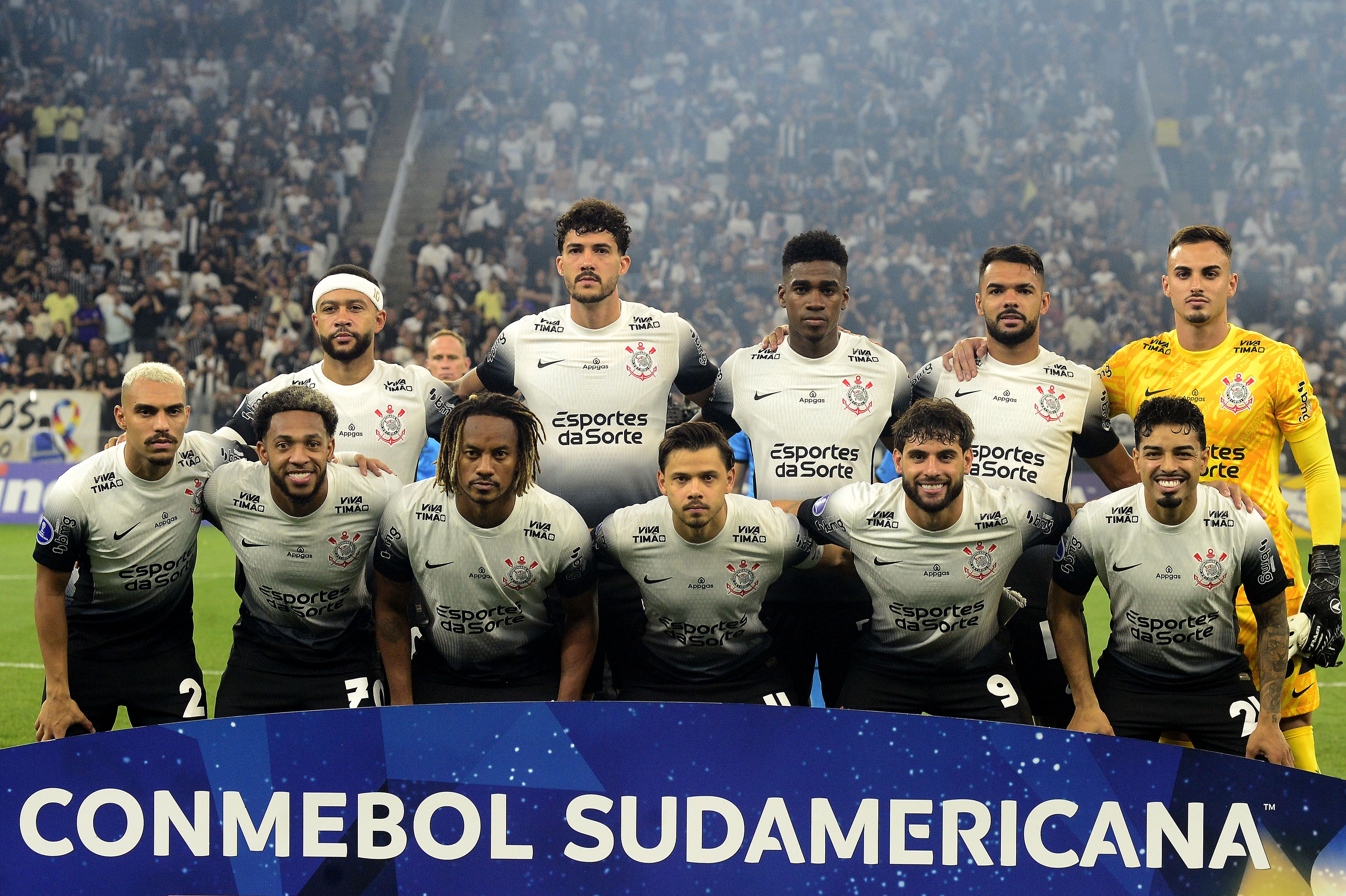 Desempenho do Corinthians: Raniele marca, porém Ramón e defesa têm atuações abaixo.