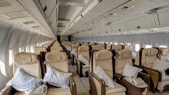 Avião que levará o Flamengo ao Catar custa mais de R$ 1 bilhão e tem 96 assentos que viram camas; veja fotos