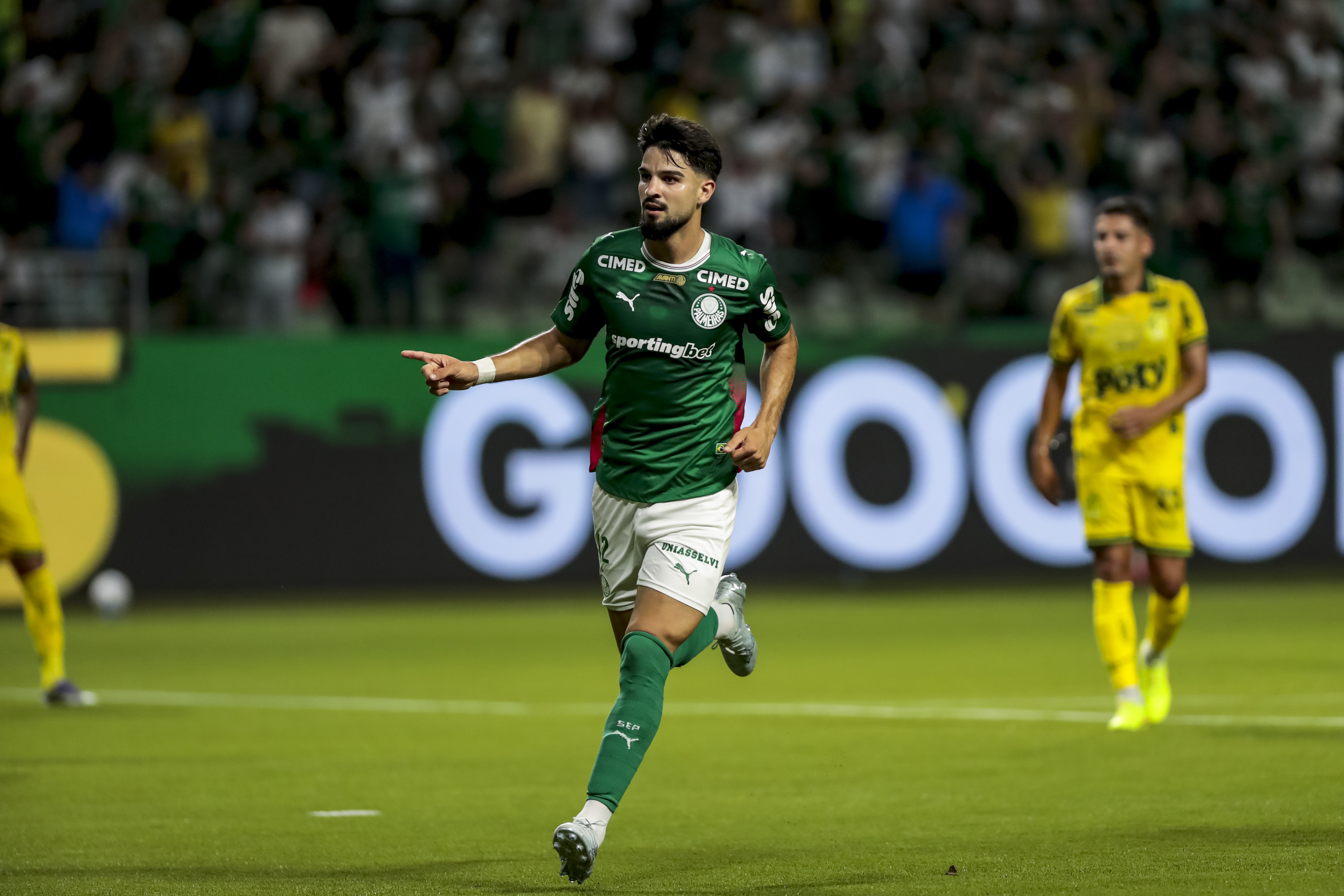 Flaco López brilha em vitória do Palmeiras; desempenho abaixo da média para Andreas e Arias