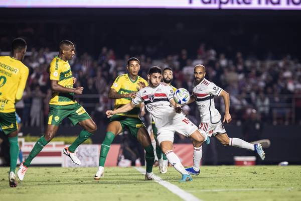 Análise: São Paulo vacila na reta final e corre risco que poderia ter sido evitado no Brasileirão