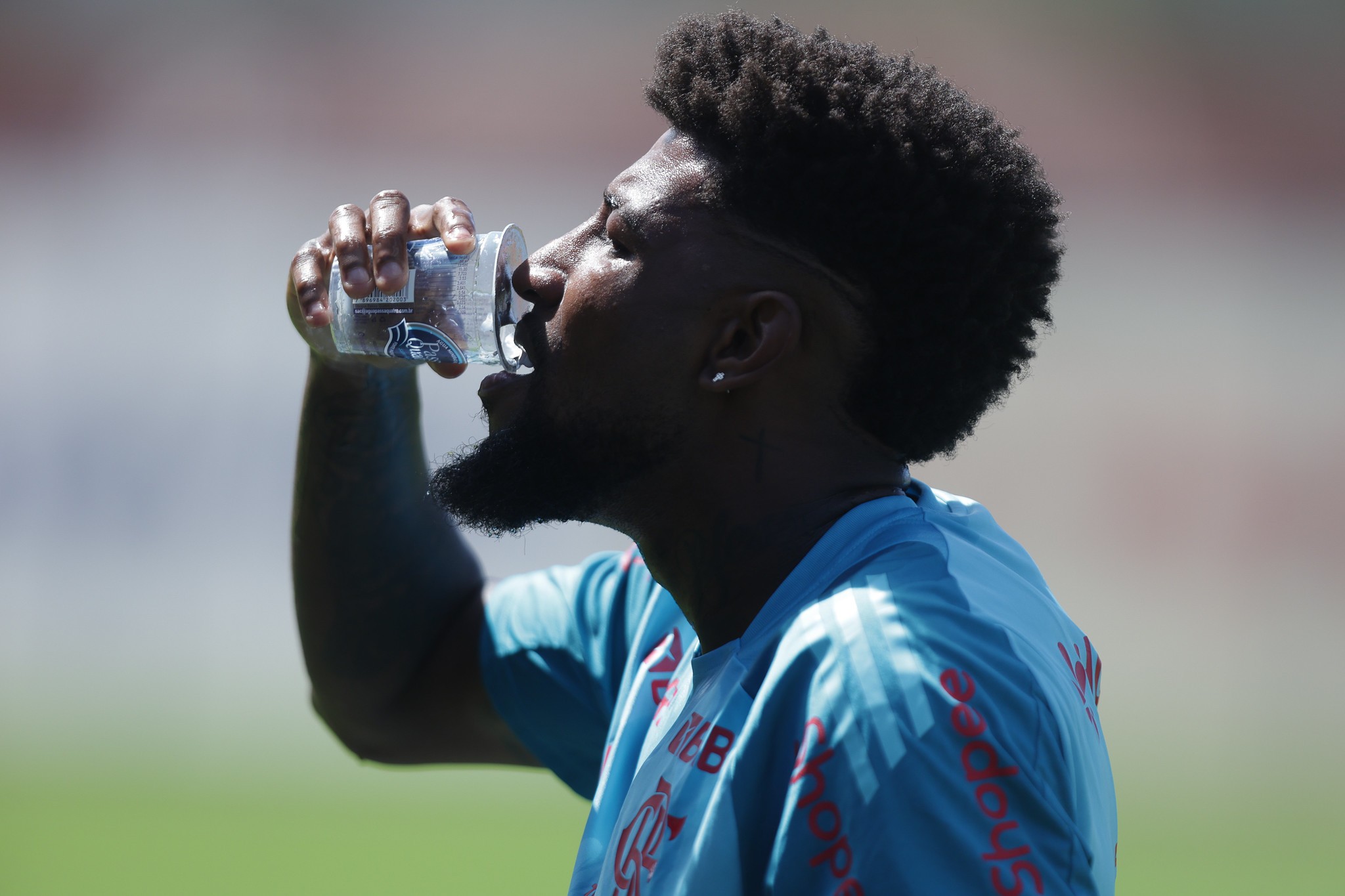 Royal fala sobre recuperação física e busca afirmação no Flamengo