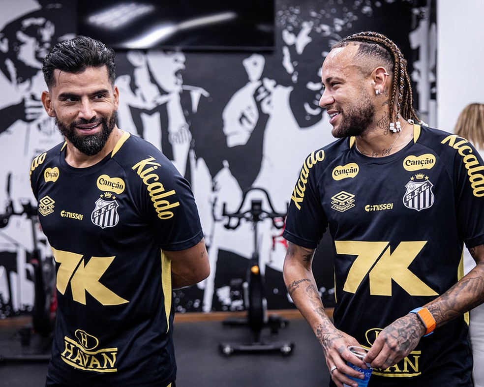 Com Neymar, elenco do Santos se reapresenta após período de férias | Ge