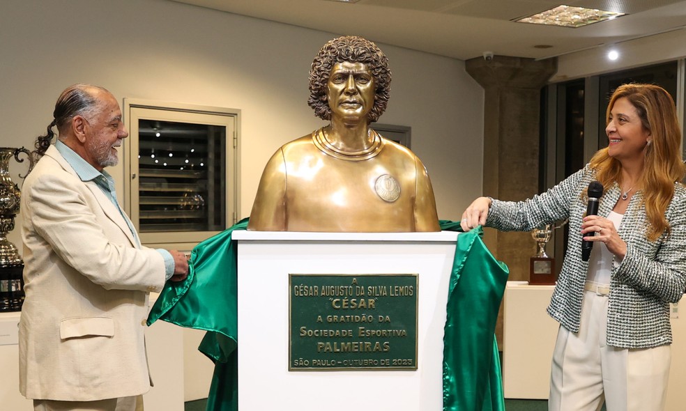 César Maluco é homenageado pelo Palmeiras — Foto: Fabio Menotti/Palmeiras