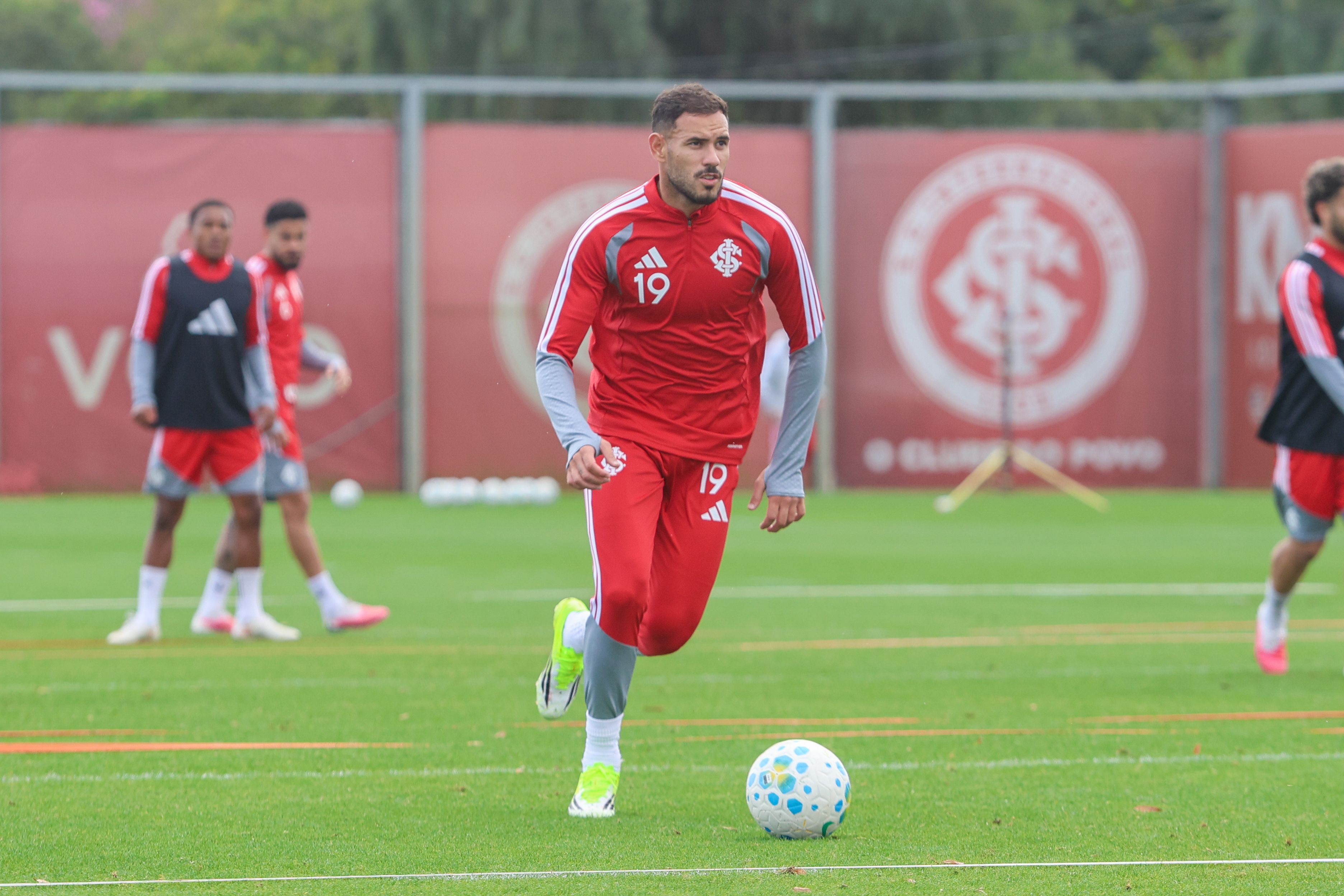 Sanabria sofre nova lesão e segue como desfalque do Inter