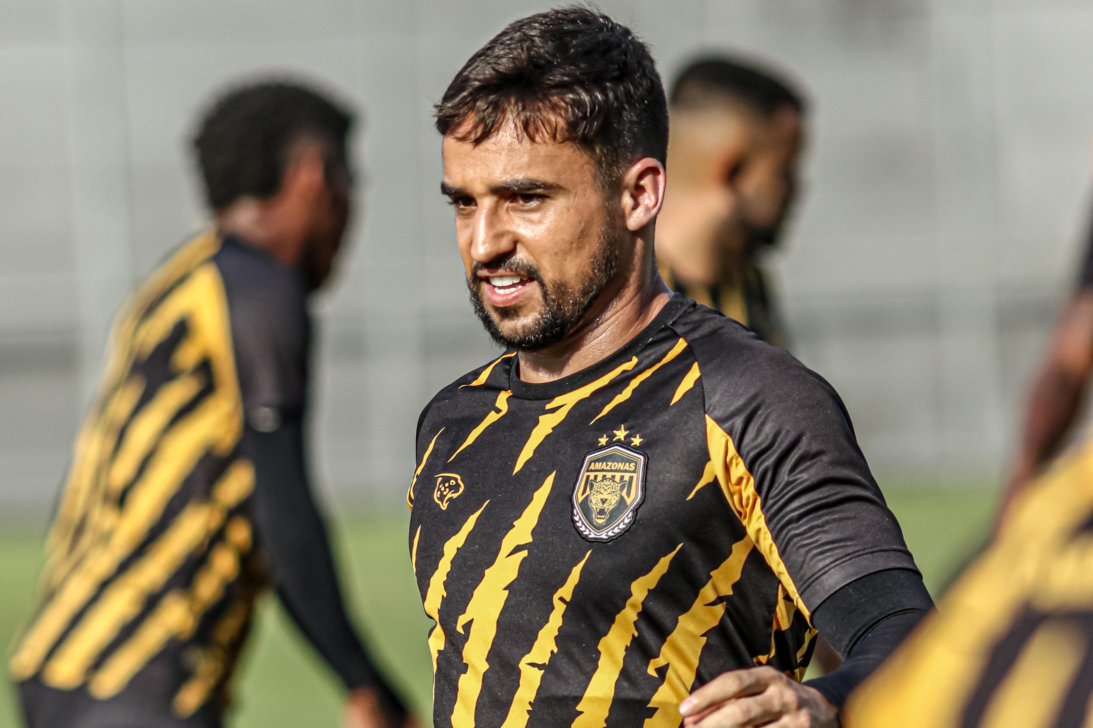 Revelado pelo América-MG, Xavier fala sobre reencontro com ex-clube e ...