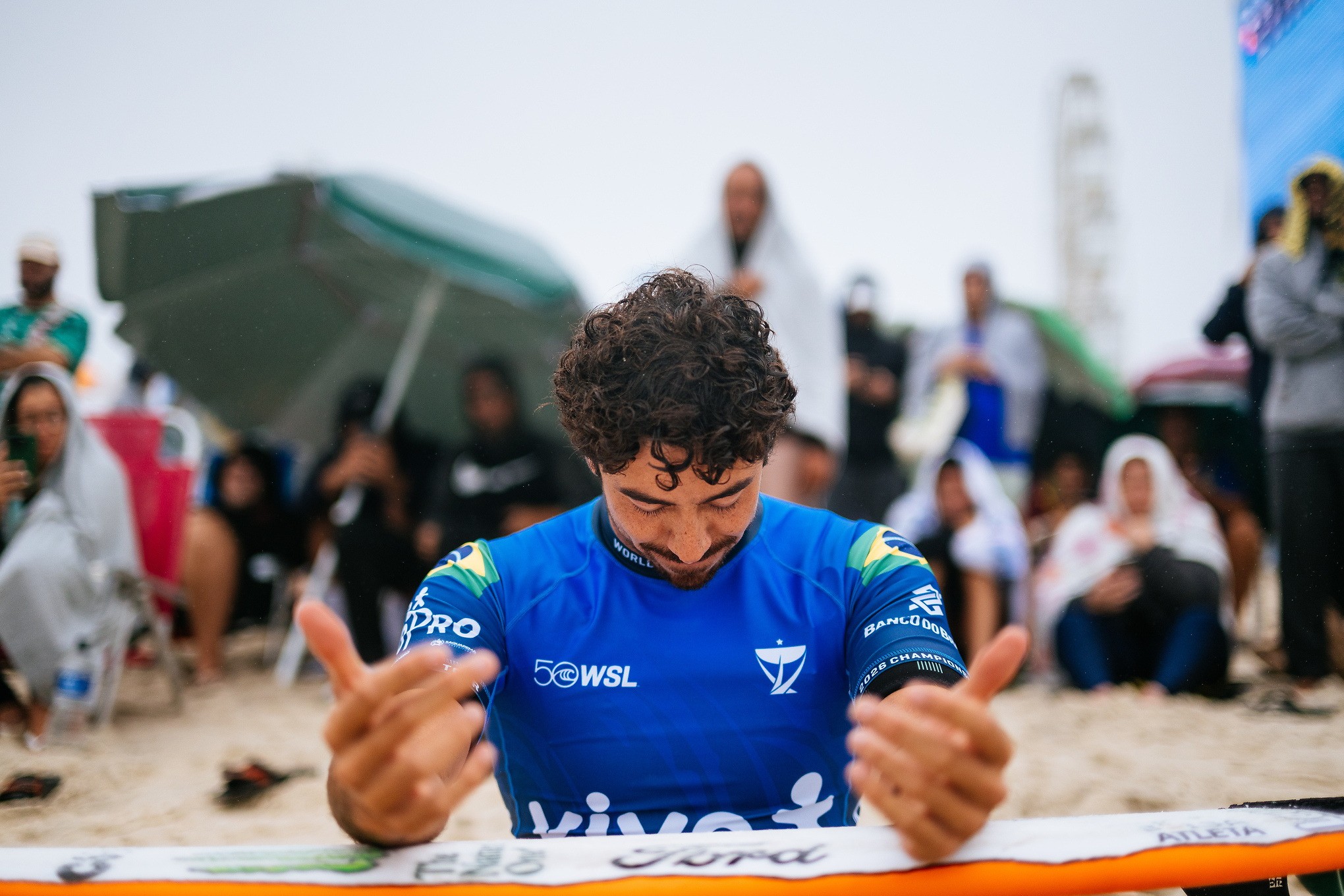 Yago Dora dá lindos aéreos, vence italiano e é campeão em Saquarema