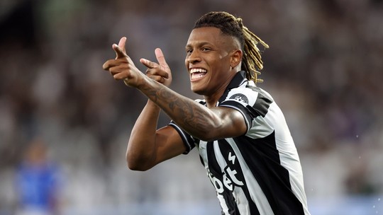 Palmeiras deseja retorno de Danilo, mas Botafogo promete fazer jogo duro