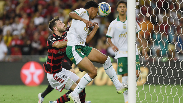 Gol de Luighi em Flamengo x Palmeiras