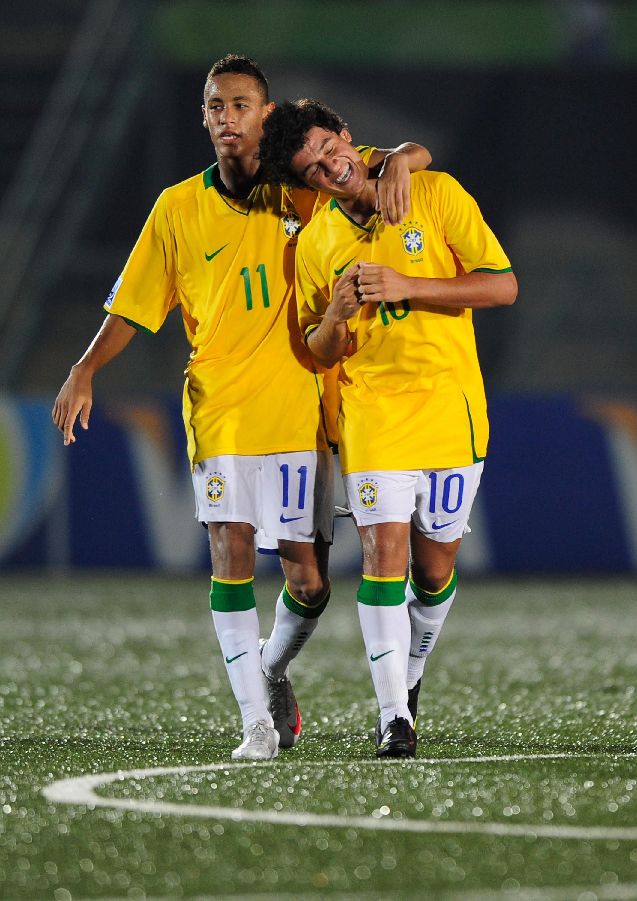 Coutinho cita amizade com Neymar e ansiedade por encontro em Santos x Vasco: 