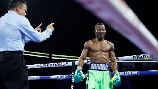 Robson Conceição vê três possibilidades de disputa de cinturão - Foto: (Steve Marcus/Getty Images)