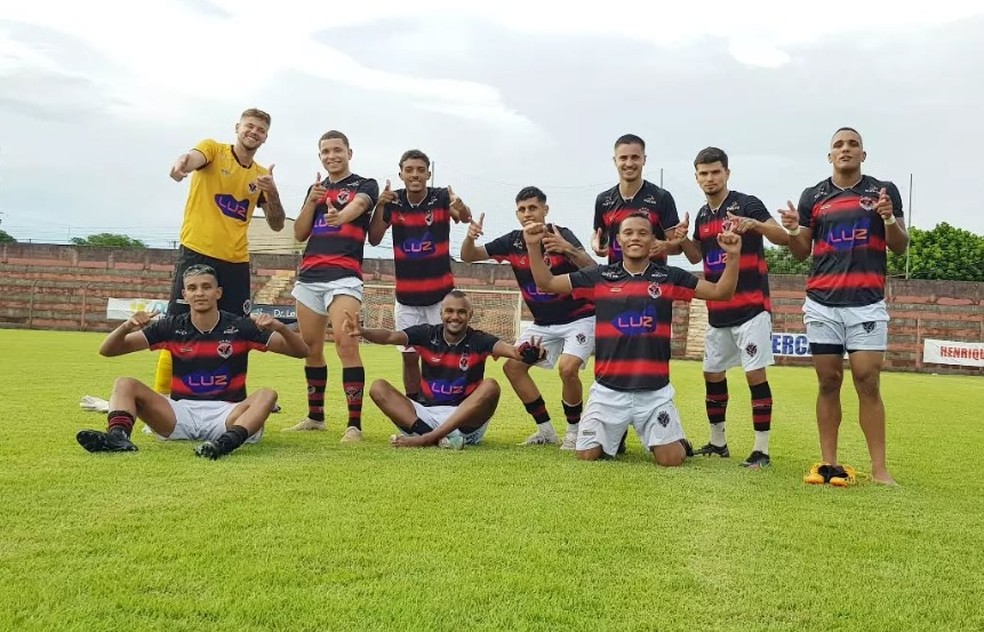Equipe do Esporte Clube Águia Negra, em 2023 — Foto: Reprodução