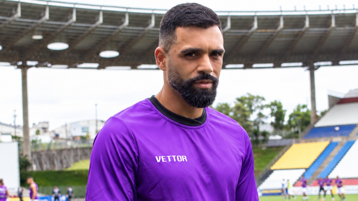 De olho na Copa do Brasil, Leomir quer antecipar preparação do Vitória-ES