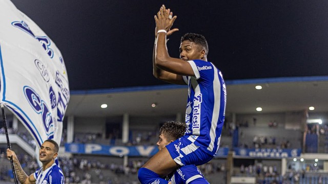 Cadu comemora vitória do CSA contra o São Luiz