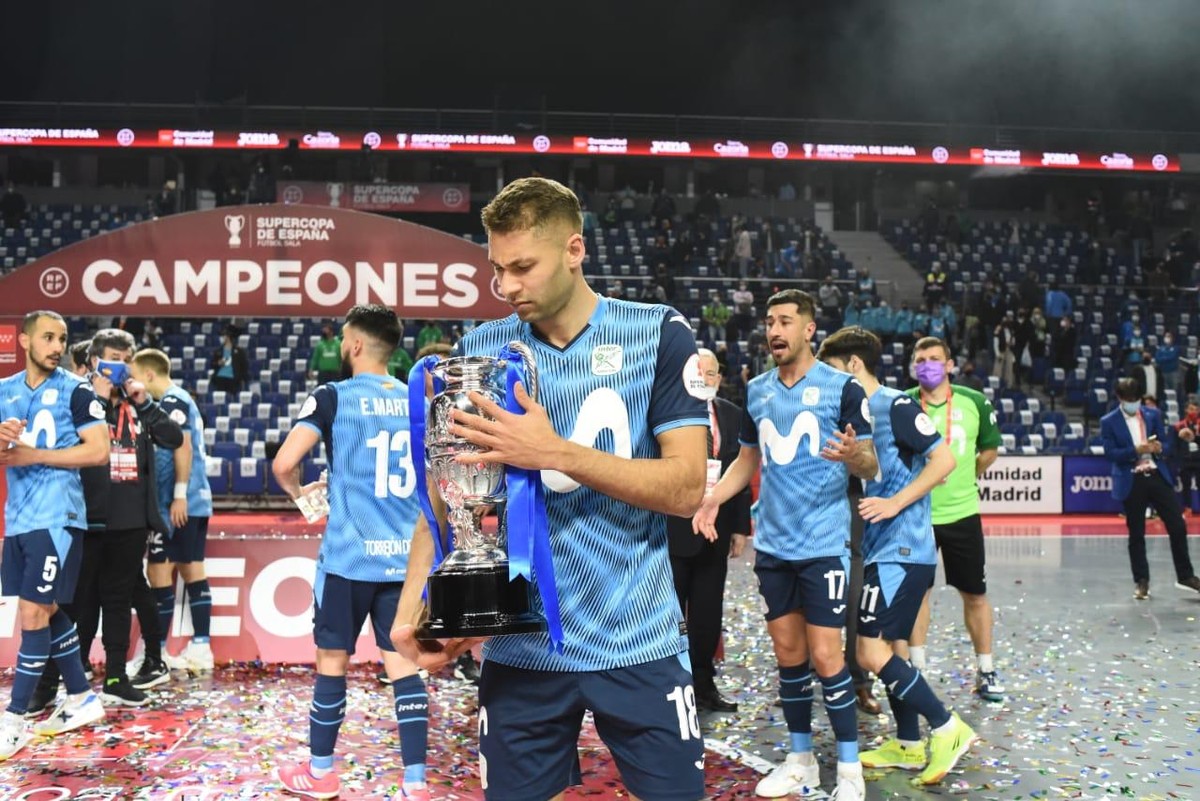 Jogador de futsal chapecoense é eleito o melhor do mundo - ClicRDC