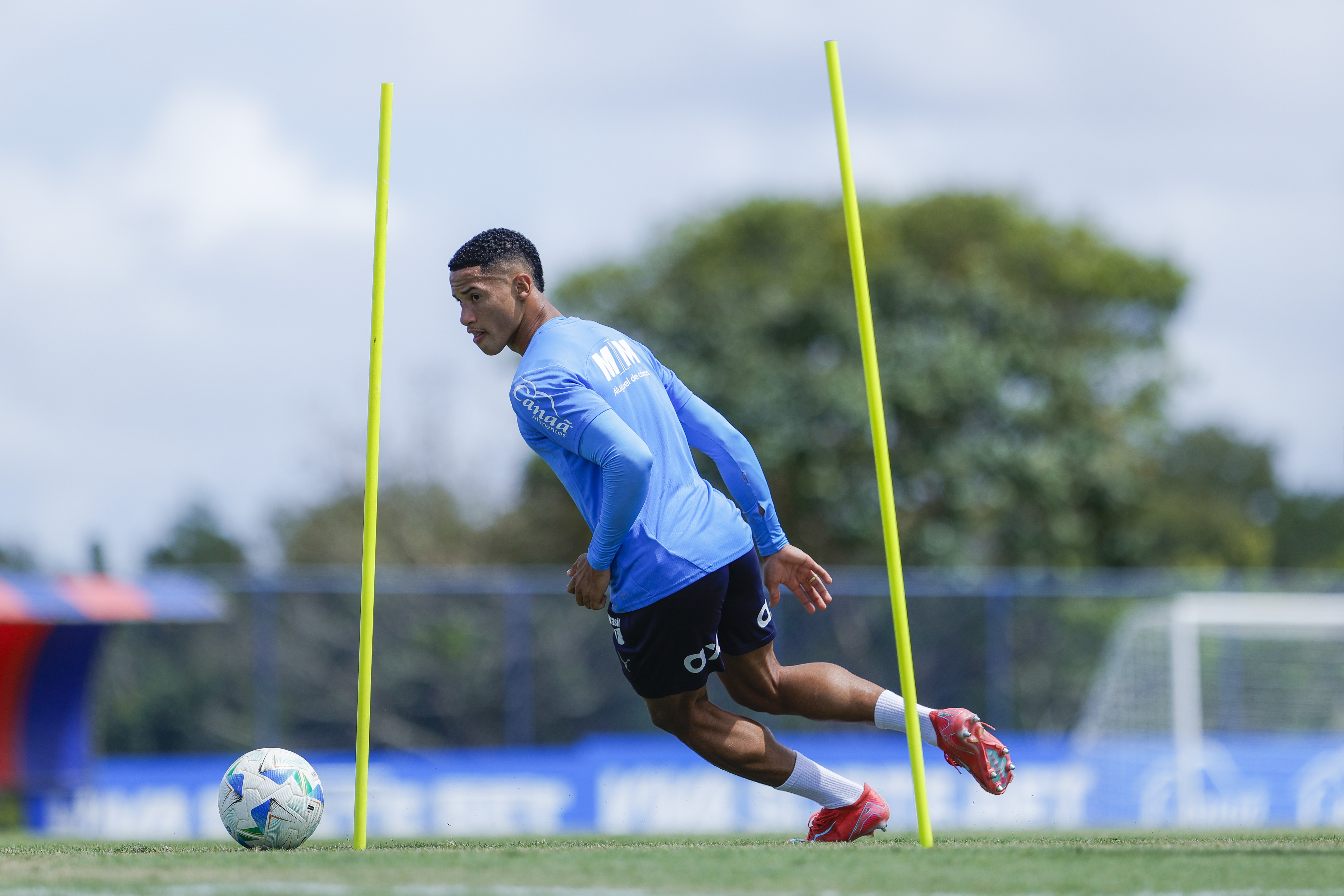 Tiago treina normalmente pelo Bahia em preparação para o Ceará