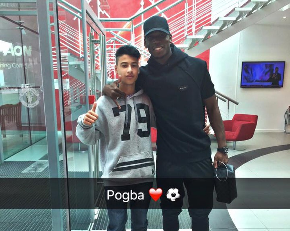 Martinelli encontrou Pogba durante estágio no Manchester United
