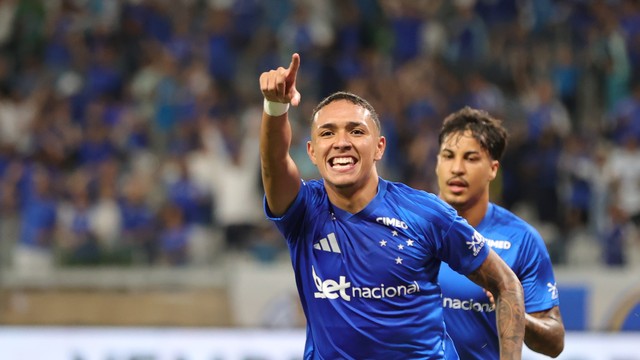 Kauã Moraes comemora em Cruzeiro 3 x 0 Vitória