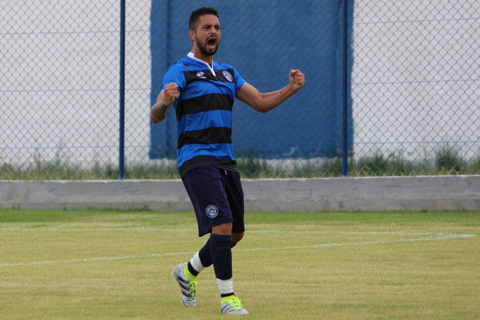 Tubarão, de Santa Catarina, foi o clube onde Everton atuou por mais tempo