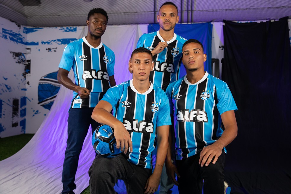 Grêmio lança novo uniforme para 2025 — Foto: Lucas Uebel/Divulgação Grêmio
