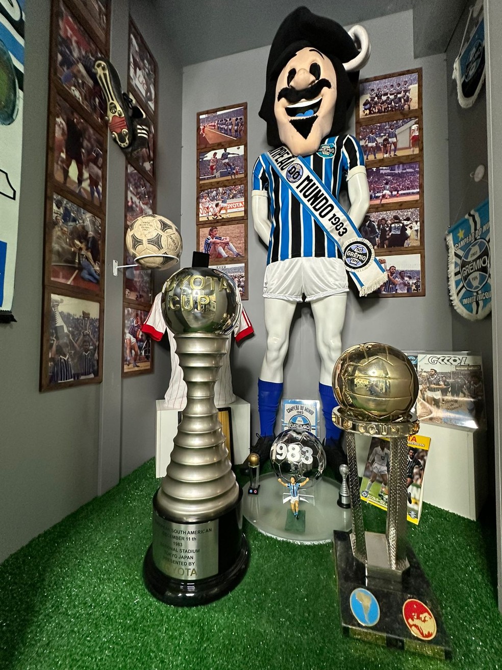 Relíquias do Mundial Grêmio 1983 — Foto: Arquivo pessoal