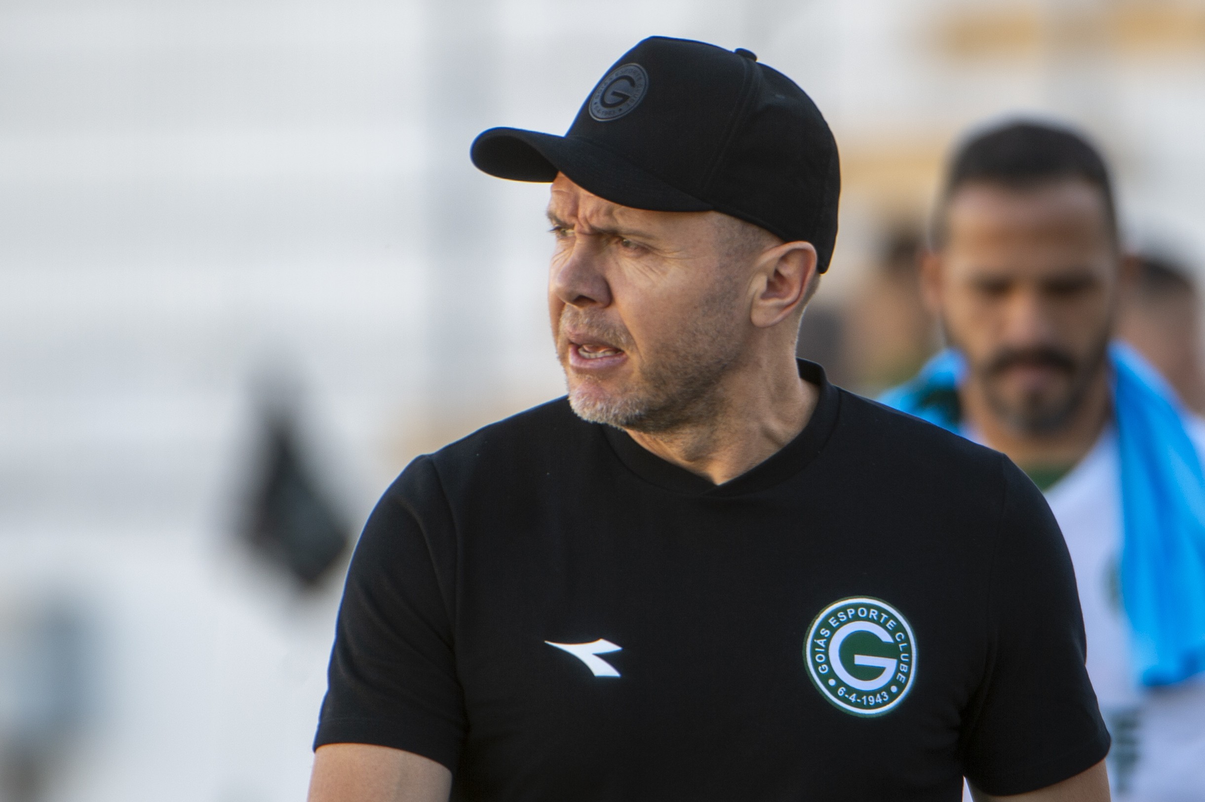 Mozart compara Goiás aos rivais na disputa pelo acesso e diz: "Somos o patinho feio de Goiânia"