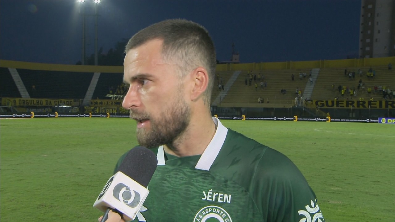 Lucas Lima diz que Goiás precisa ter cabeça boa em momento difícil: 'Não somos o pior time do mundo'