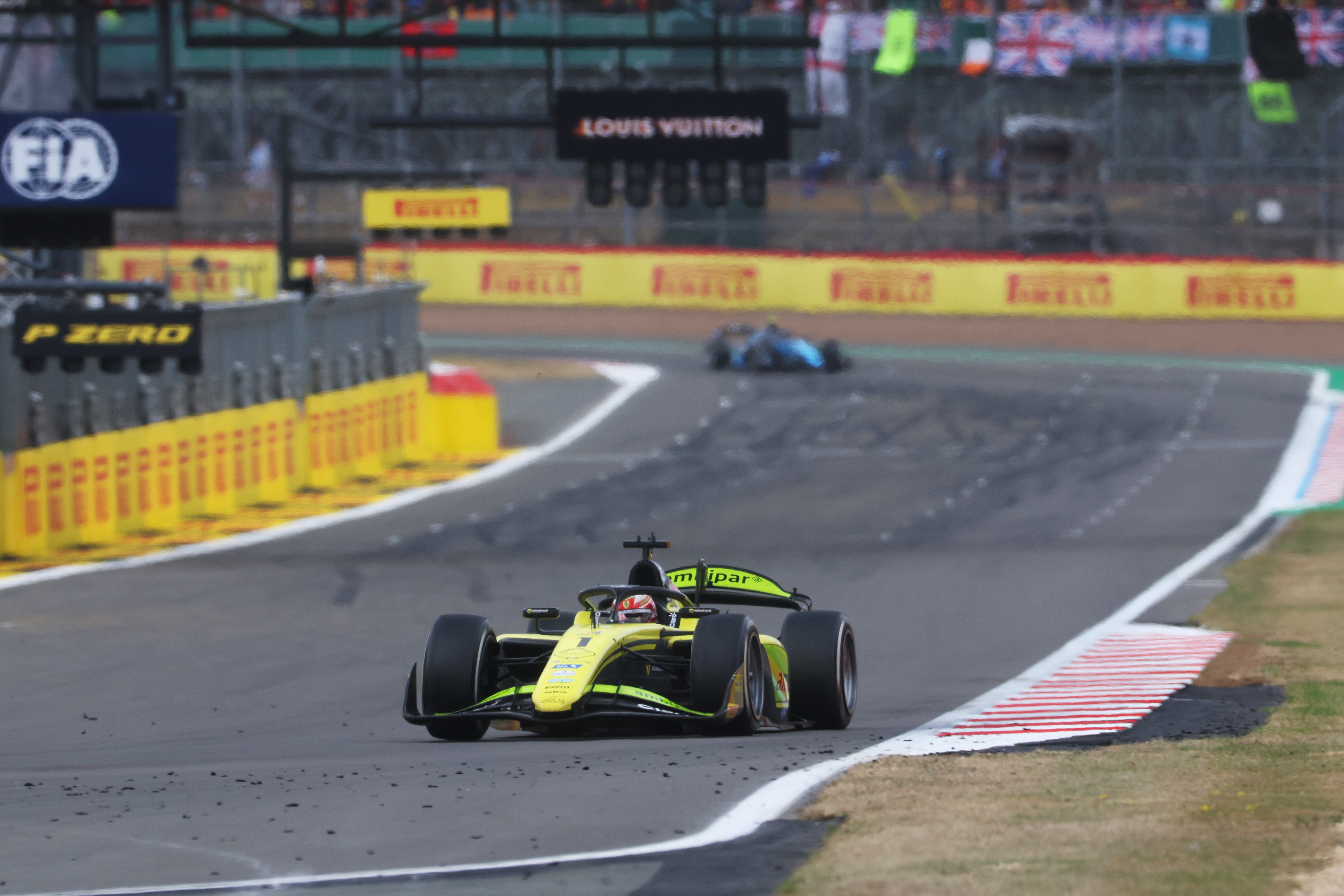 Rafa Câmara larga mal e é 5º na corrida principal da F2 em Silverstone
