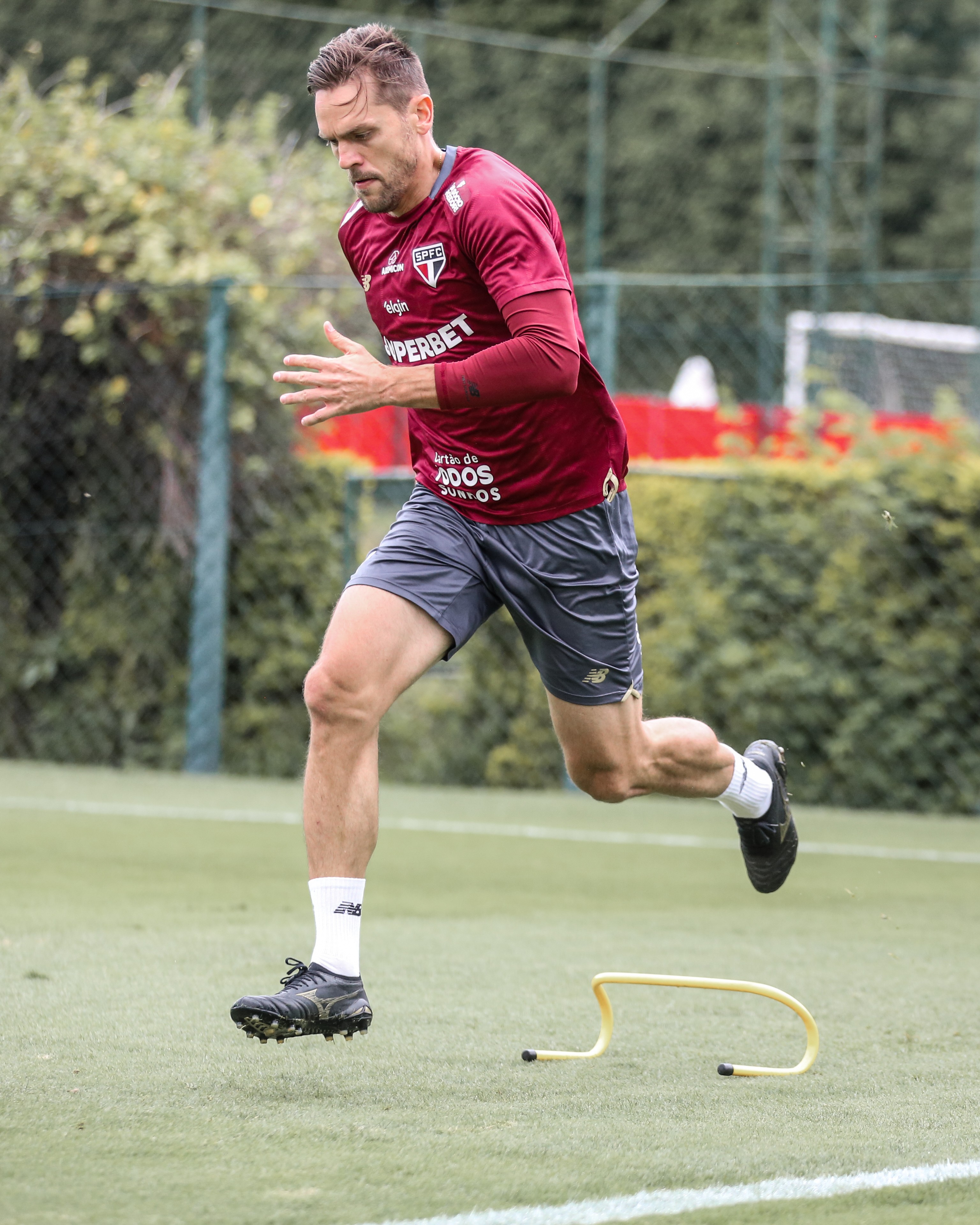 Rafael Tolói se recupera e deve reforçar o São Paulo contra Fluminense | Ge