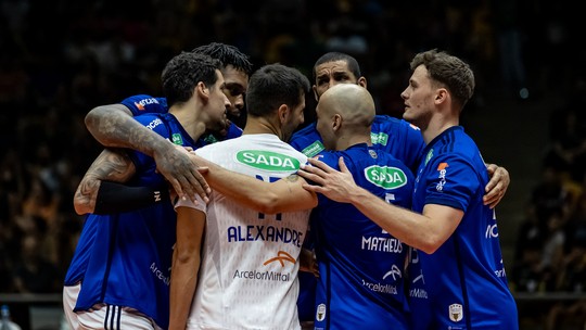 Cruzeiro domina Praia Clube no Sabiazinho e cola no líder Minas no Mineiro masculinopixbetbetvôlei