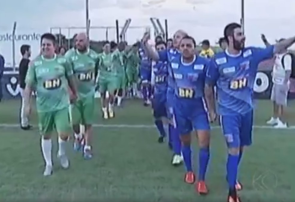 Gusttavo Lima; cantor; futebol solidário; Patos de Minas — Foto: Reprodução/TV Integração