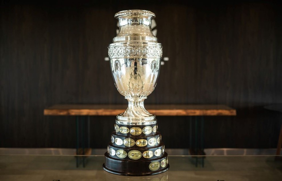 Copa América 2024: troféu é restaurado após 100 anos para a competição | Ge