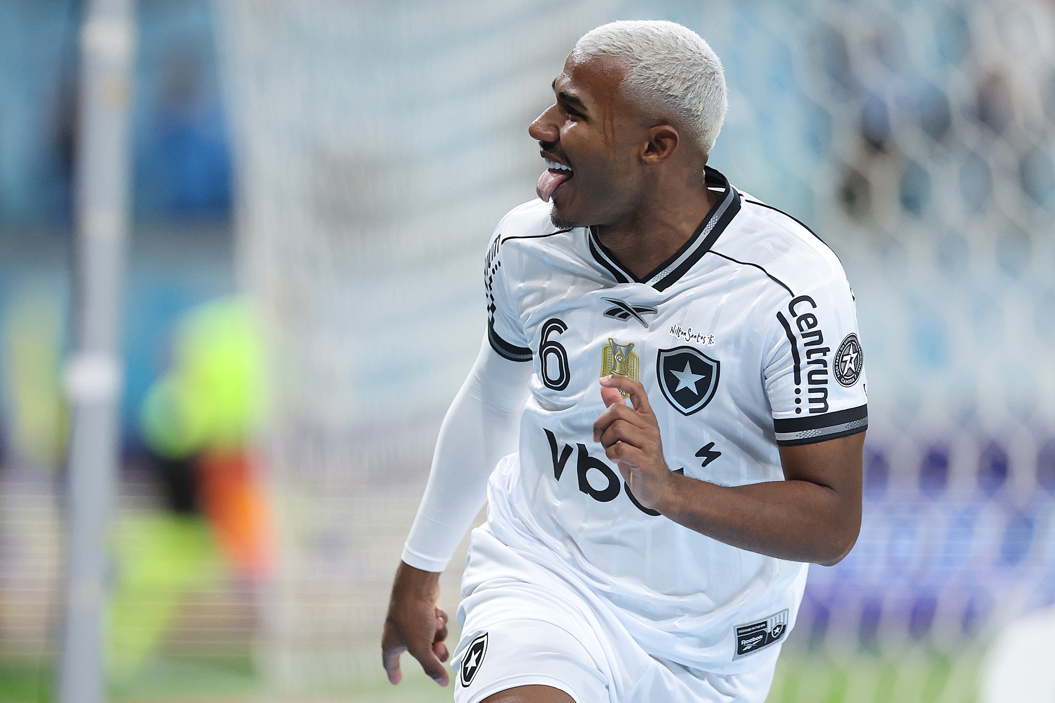 Vasco tem interesse em Cuiabano, ex-Botafogo