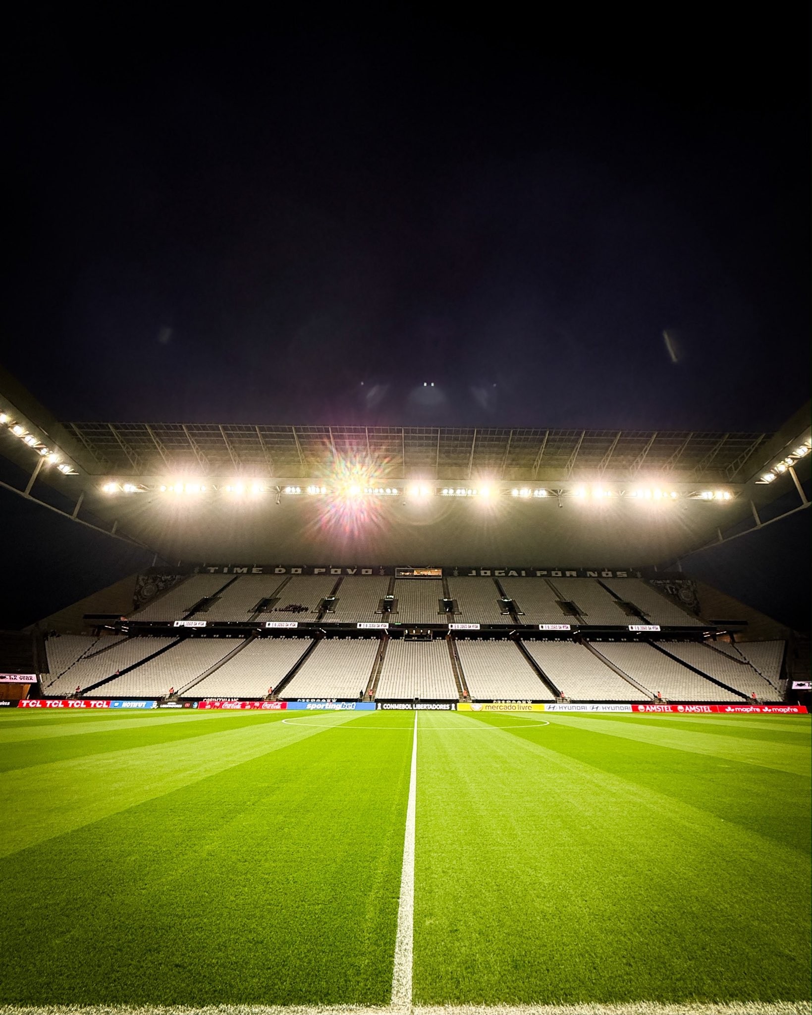 Polícia identifica torcedores que geraram tumulto após queda do Corinthians na Libertadores