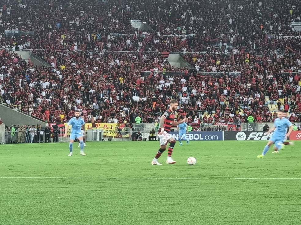 Leo Pereira - Flamengo x Bolívar — Foto: Thiago Lima