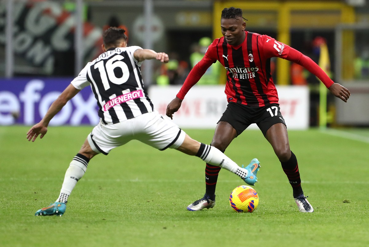 Milan sai na frente mas vê vitória escapar contra Udinese pelo