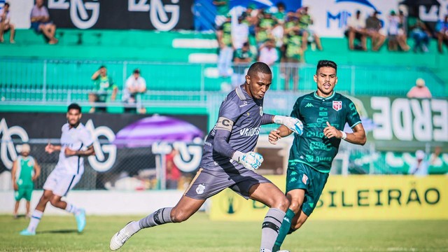 Etapa complementar teve nova virada, expulsão e queda de luz