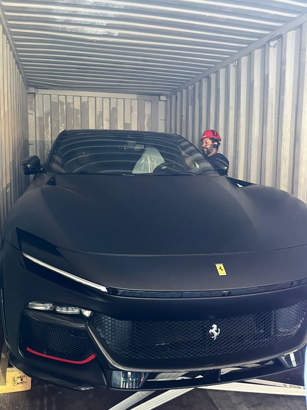 Ferrari Purosangue é o novo carro de Neymar, do Santos — Foto: Reprodução