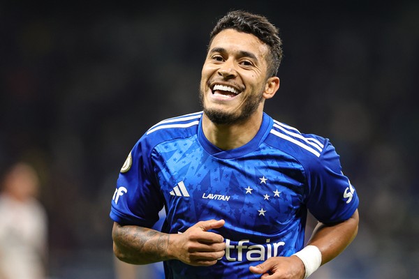 RECUPERADO! William já treina com a equipe e pode jogar na quinta-feira