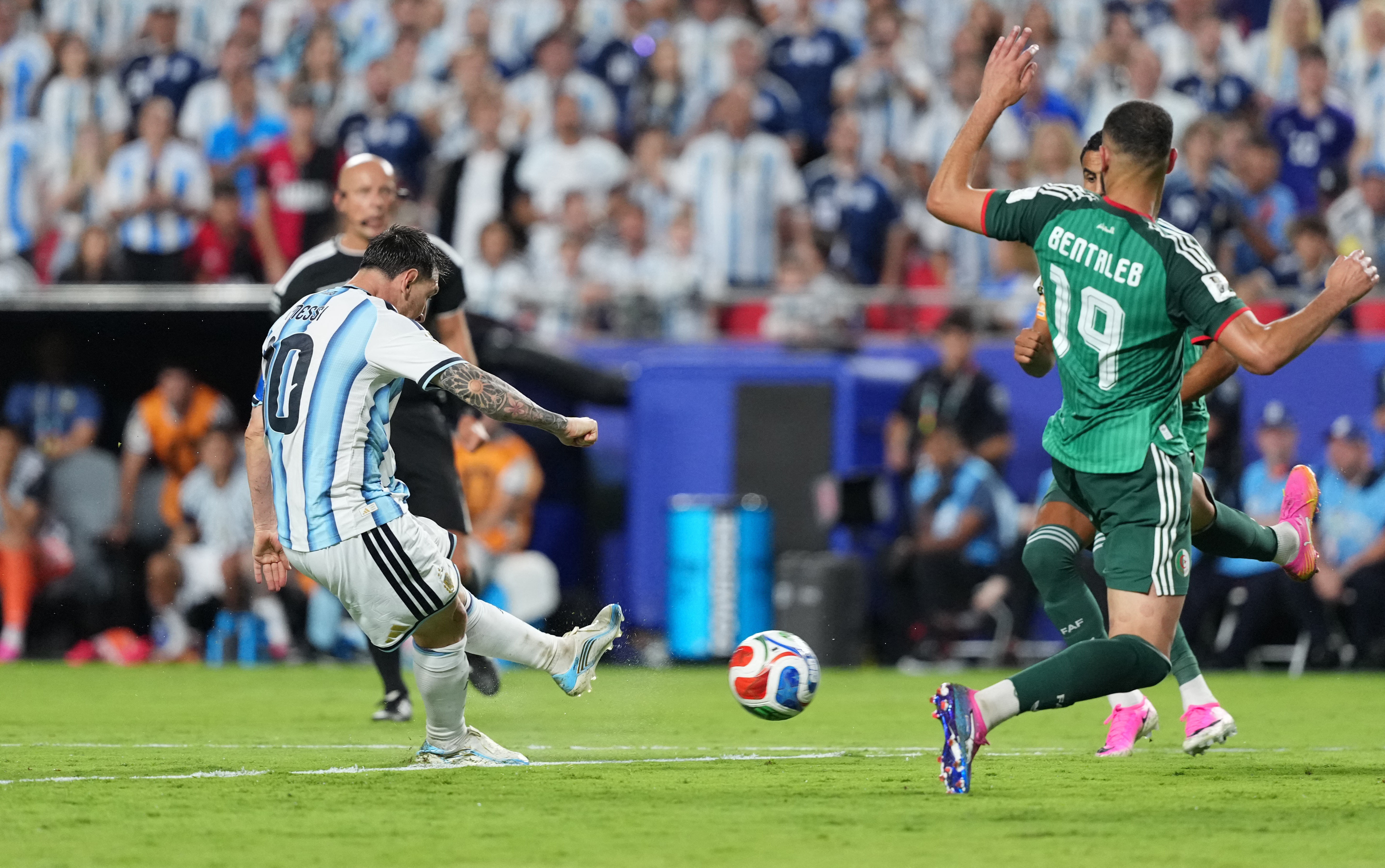 Messi iguala Klose e é o jogador com mais gols na história das Copas do Mundo
