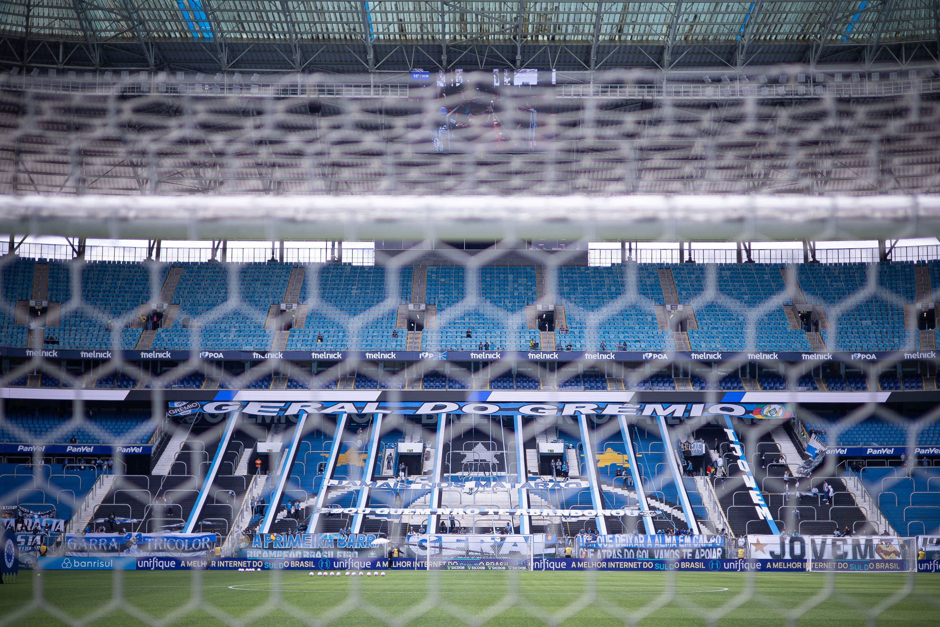 onde assistir ao vivo, horário e escalações — Grêmio x Athletico