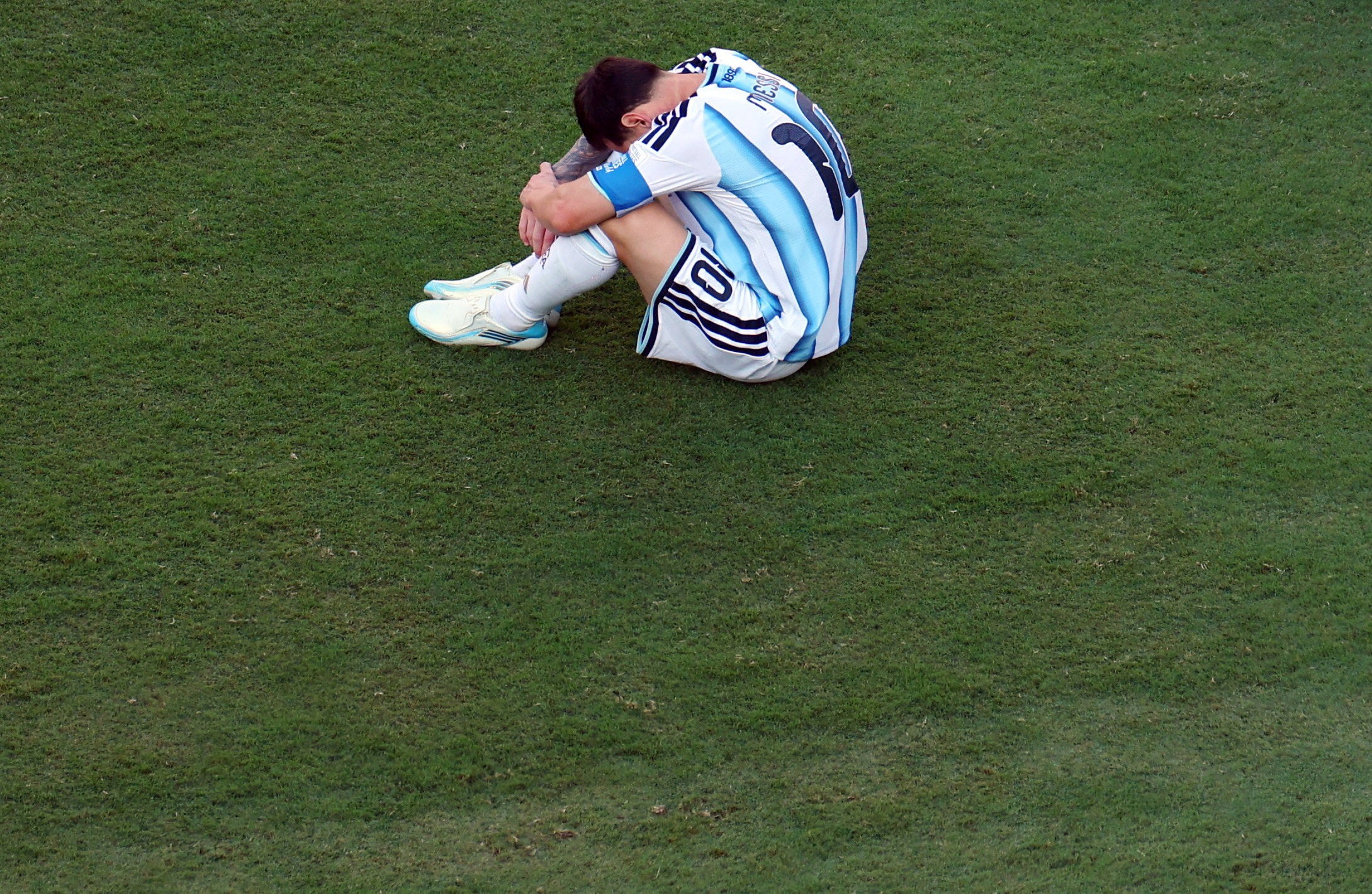 Campeão em 78, Mario Kempes pede a argentinos que parem com teorias da conspiração sobre a final da Copa