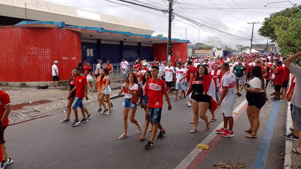 Torcida do CRB vai lotar o Rei Pelé neste sábado — Foto: Leonardo Freire/Ge