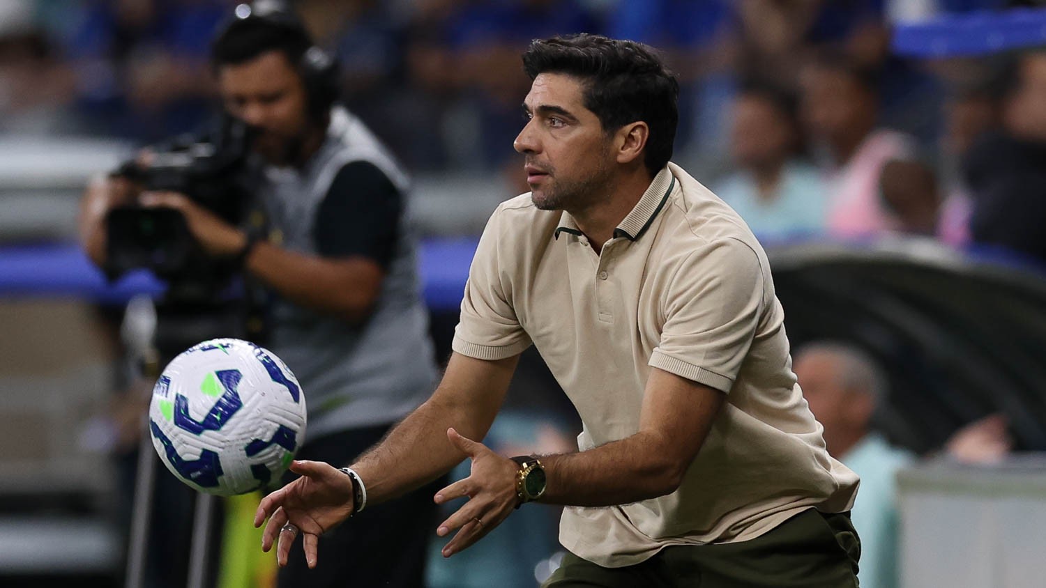 Palmeiras enfrenta desafio contra equipes do G-6 do Brasileirão em 2024.