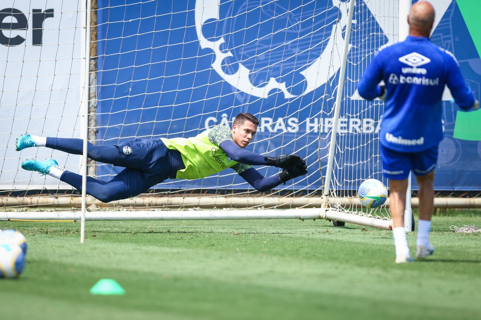 Brenno retornou da Itália no segundo semestre e sequer atuou pelo Grêmio — Foto: Lucas Uebel / Grêmio FBPA
