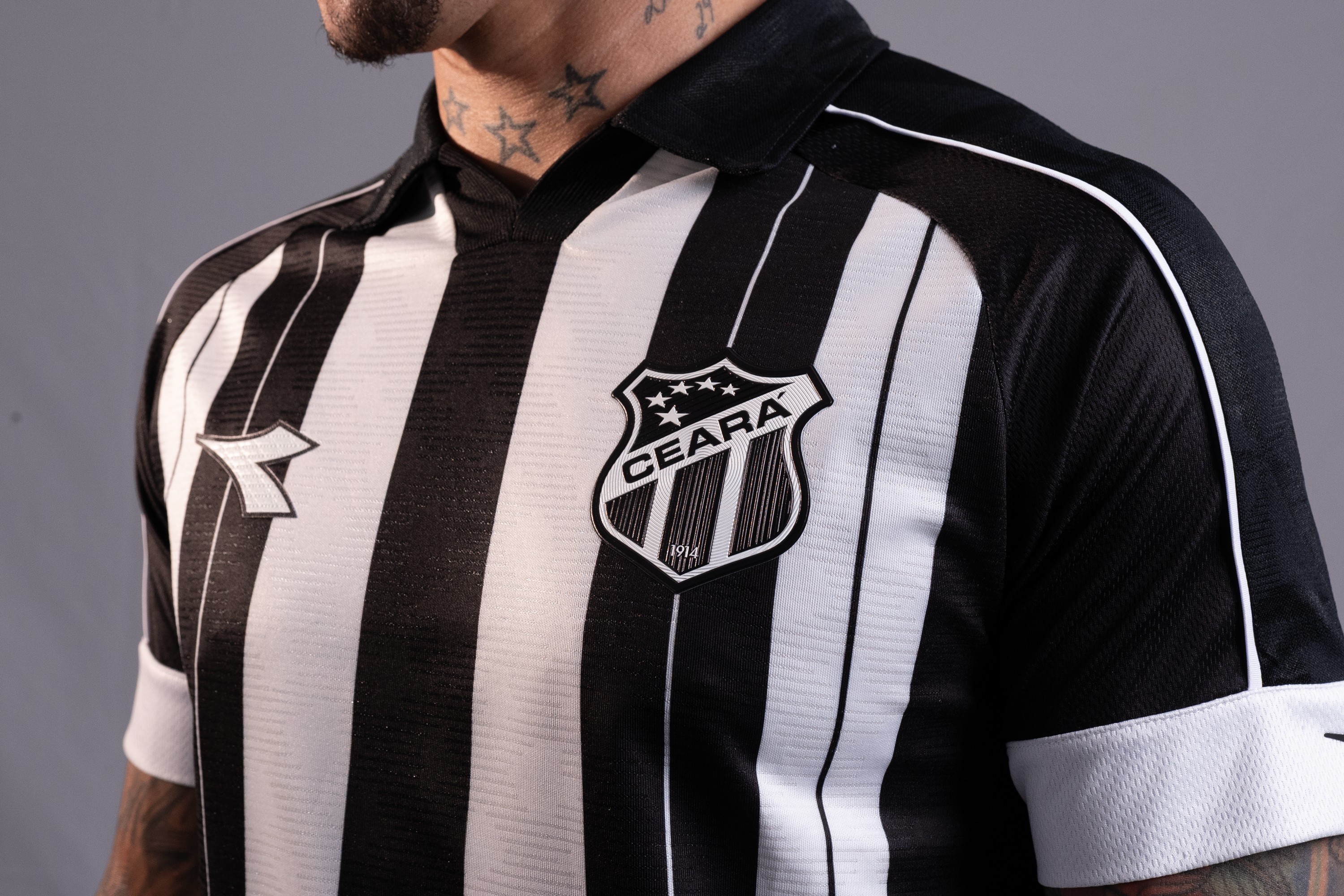 Uniformes oficiais do Ceará para 2026/27, com detalhes de design modernos.