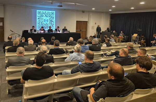 GRÊMIO ENFRENTA DÉFICIT, MAS PREVÊ MELHORIAS EM 2025! O futuro financeiro do clube está em jogo!