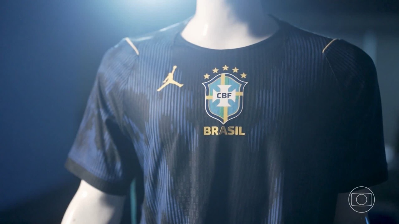 Site vaza fotos de ensaios com novas camisas de Brasil, França, Holanda e Inglaterra